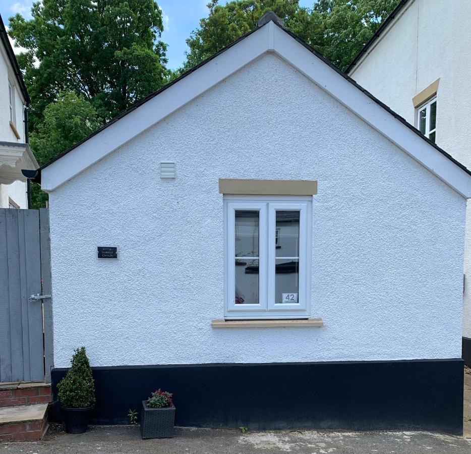 Ferienwohnung Little Skirrid Cwtch Abergavenny Exterior foto